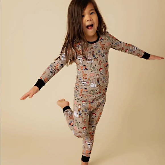 NWT Woody and Friends Pajama/Lounge set - Picture 2 of 3